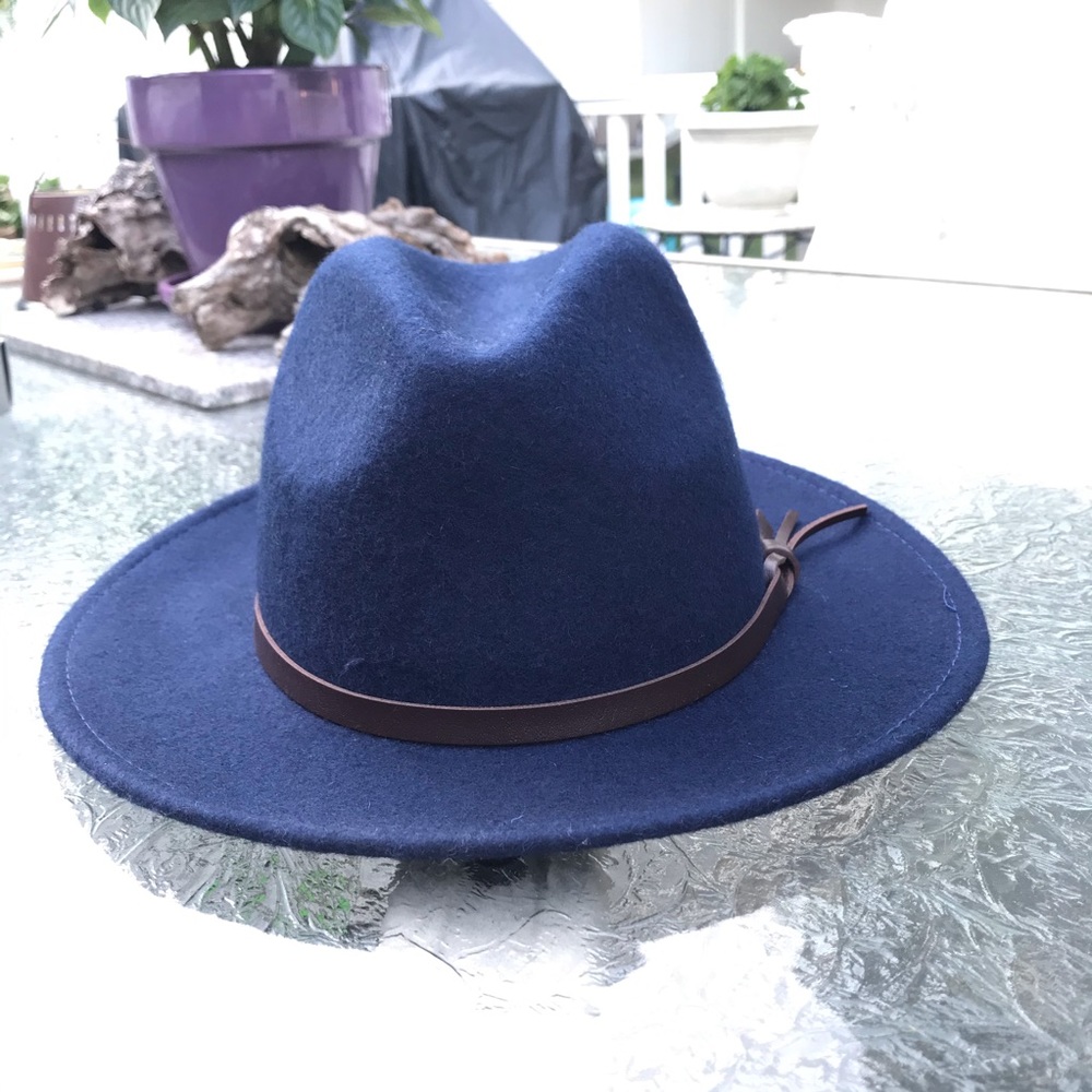Felt hat - Picture 3 of 4